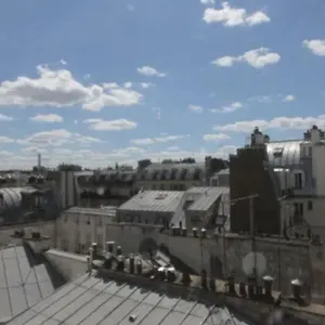 Sous Les Toits De Shared Place París